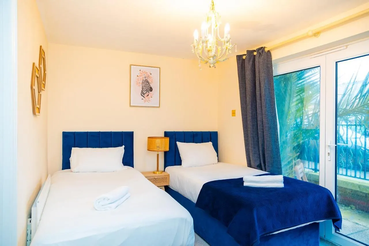 Flash Sale Kemptown 3 Bedrooms Flat Bn278Nep Brighton