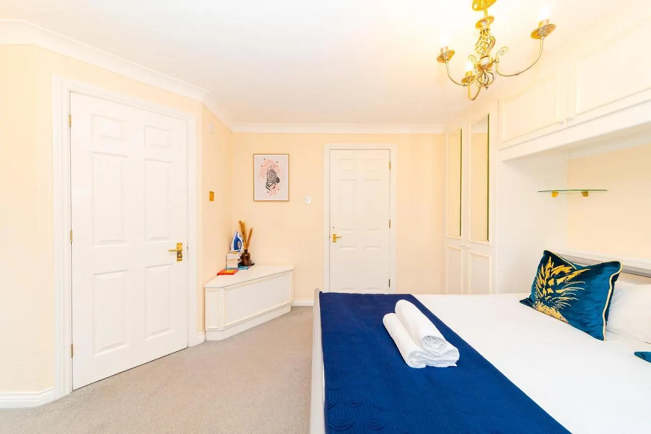 Flash Sale Kemptown 3 Bedrooms Flat Bn278Nep Brighton